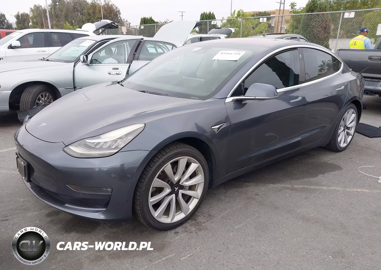 2018 Tesla Model 3 Long Range-Mid Range VIN:5YJ3E1EA2JF015107 - 2
