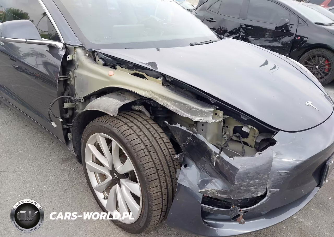 2018 Tesla Model 3 Long Range-Mid Range VIN:5YJ3E1EA2JF015107 - 6