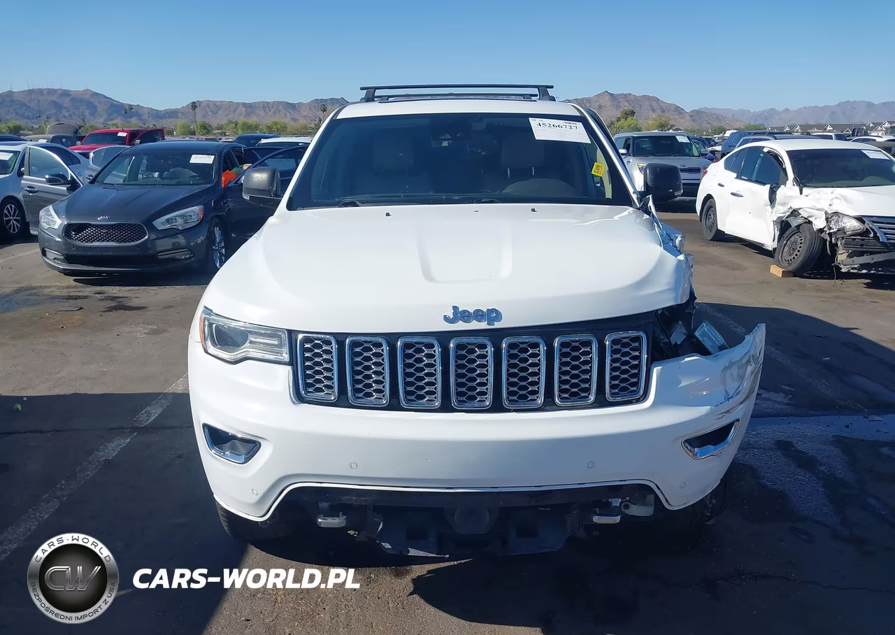 2017 Jeep Grand Cherokee Overland 4X2 VIN:1C4RJECG5HC793946 - 13