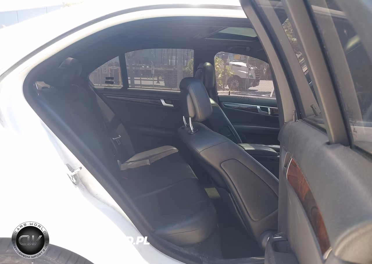2014 Mercedes-Benz C 250 Sport VIN:WDDGF4HB6EG219561 - 8