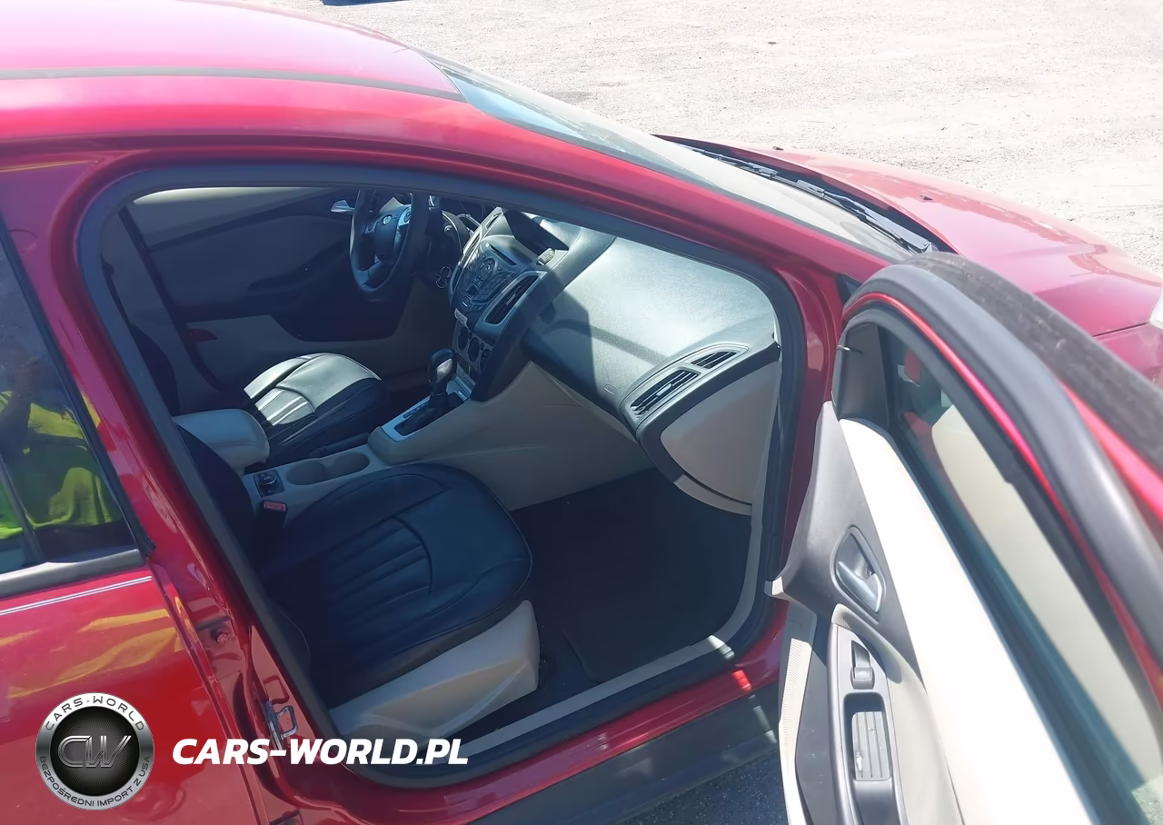 2012 Ford Focus Se VIN:1FAHP3K24CL270047 - 5
