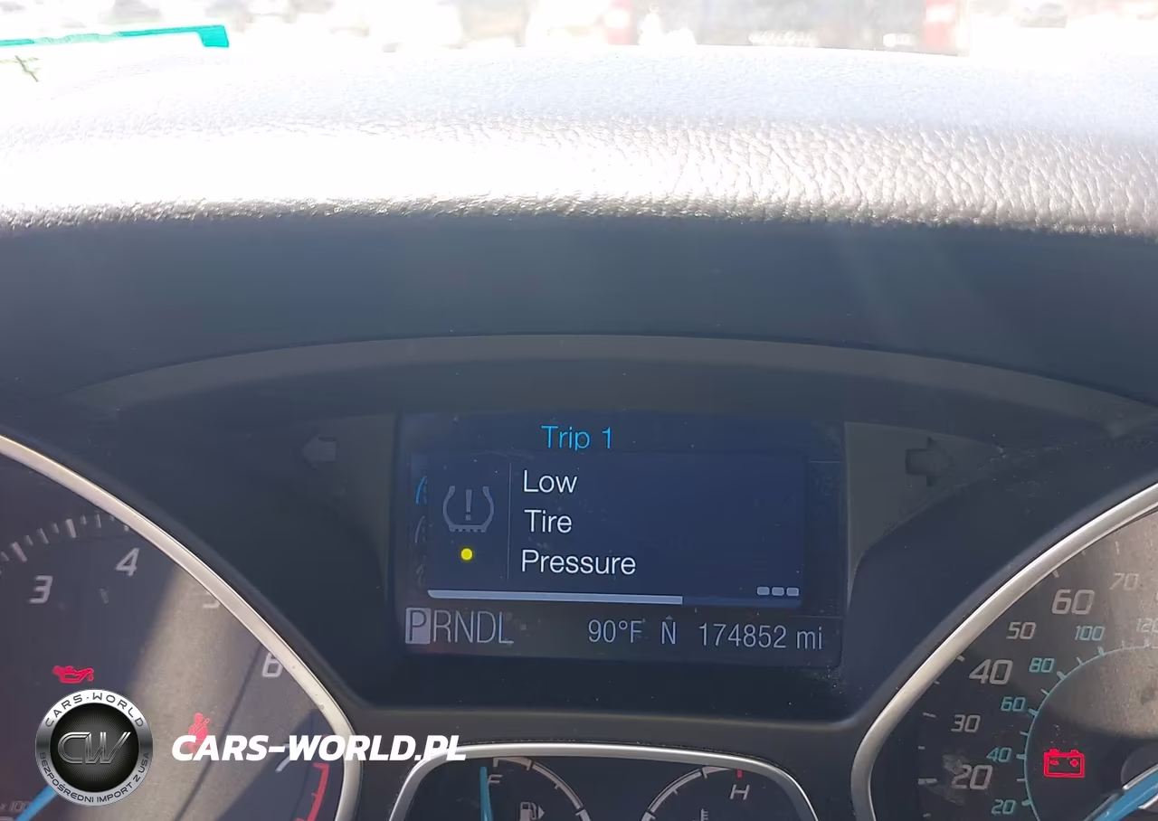 2012 Ford Focus Se VIN:1FAHP3K24CL270047 - 7