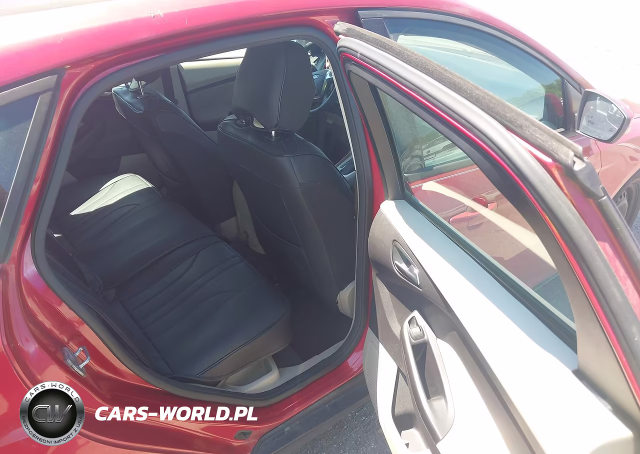 2012 Ford Focus Se VIN:1FAHP3K24CL270047 - 8