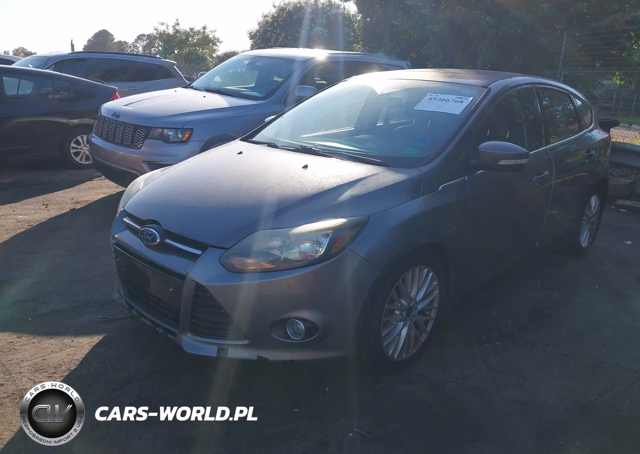 2014 Ford Focus Titanium VIN:1FADP3N25EL319950 - 2