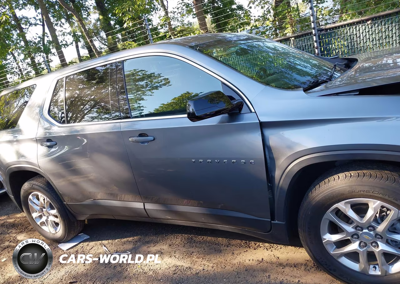 2020 Chevrolet Traverse Fwd Ls VIN:1GNERFKW8LJ310340 - 13