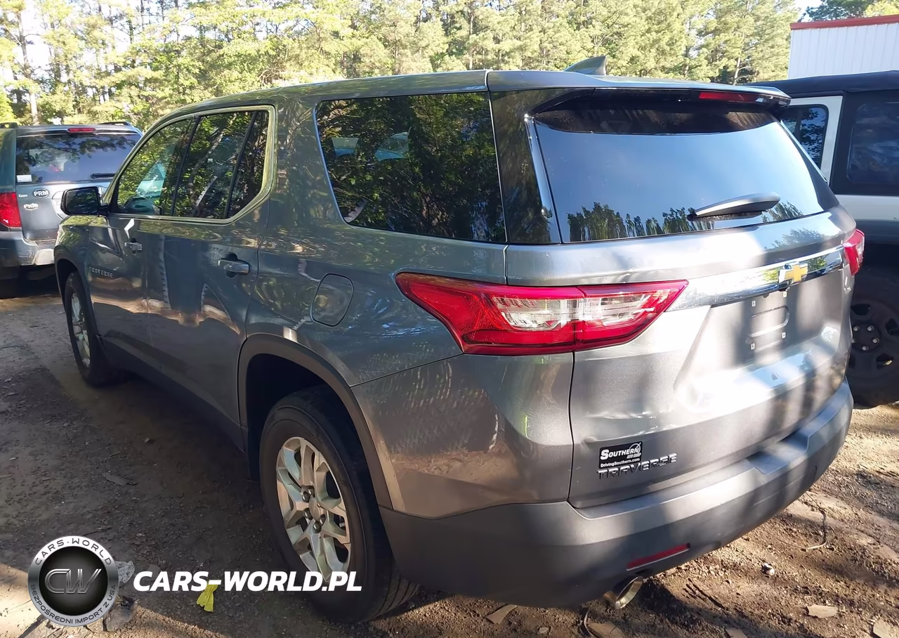 2020 Chevrolet Traverse Fwd Ls VIN:1GNERFKW8LJ310340 - 3