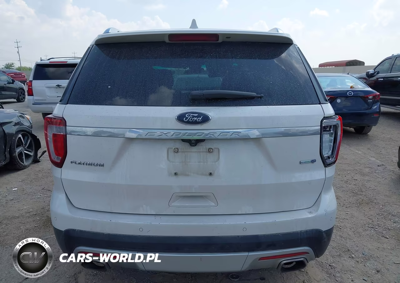 2017 Ford Explorer Platinum VIN:1FM5K8HTXHGA15715 - 16