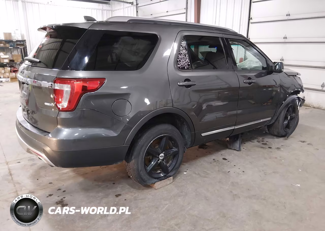 2016 Ford Explorer Xlt VIN:1FM5K8D83GGD04497 - 4