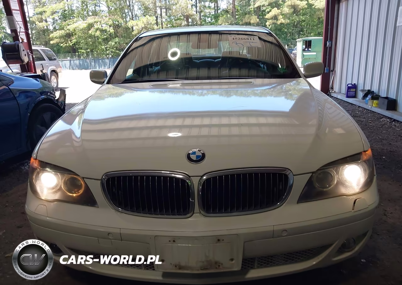 2007 BMW 750Li VIN:WBAHN83557DT67910 - 12