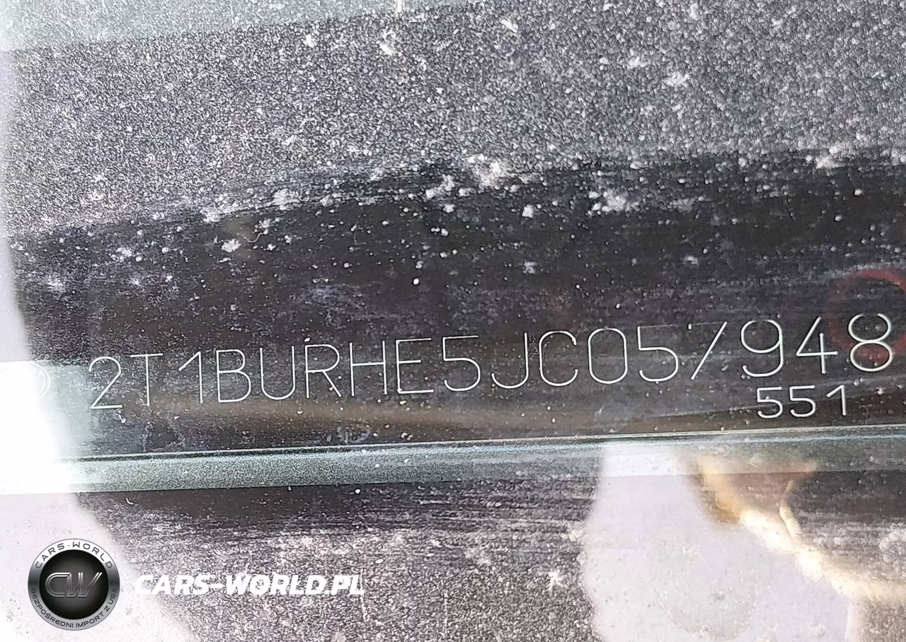 2018 Toyota Corolla Le VIN:2T1BURHE5JC057948 - 22
