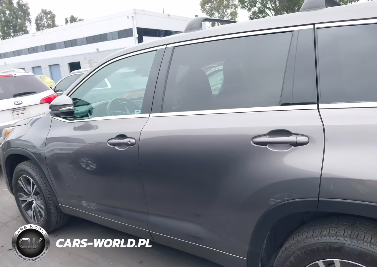 2017 Toyota Highlander Le Plus VIN:5TDZZRFH3HS213189 - 15
