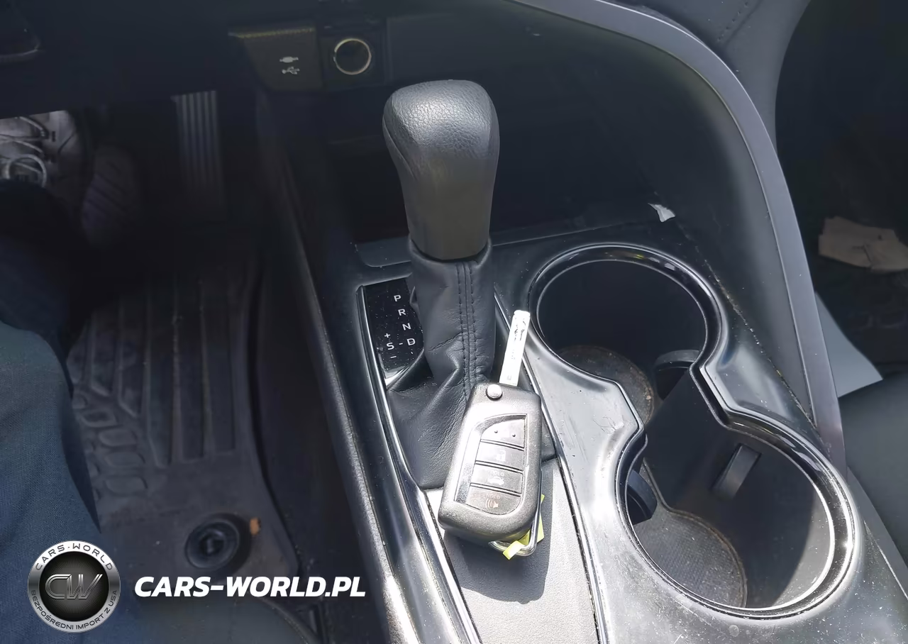 2019 Toyota Camry Le VIN:4T1B11HK9KU186193 - 11