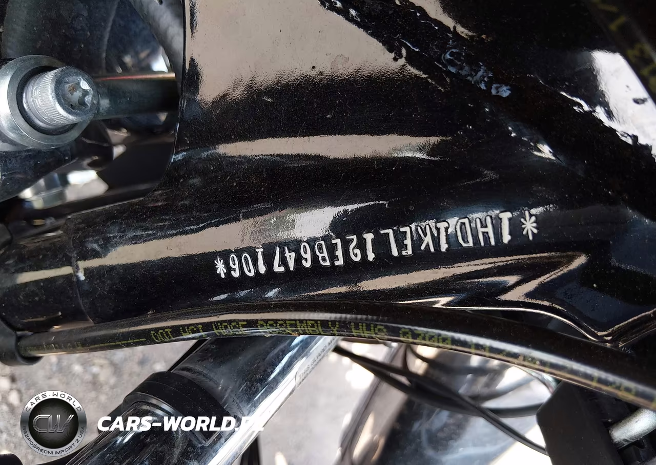 2014 Harley-Davidson Flhtk Electra Glide Ultra Ltd VIN:1HD1KEL12EB647106 - 10
