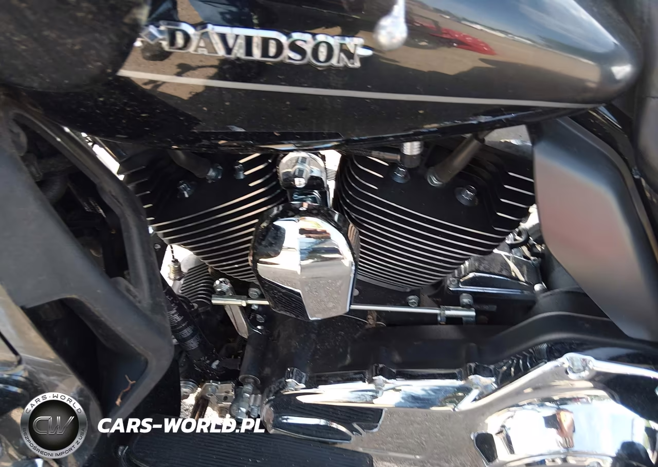 2014 Harley-Davidson Flhtk Electra Glide Ultra Ltd VIN:1HD1KEL12EB647106 - 9