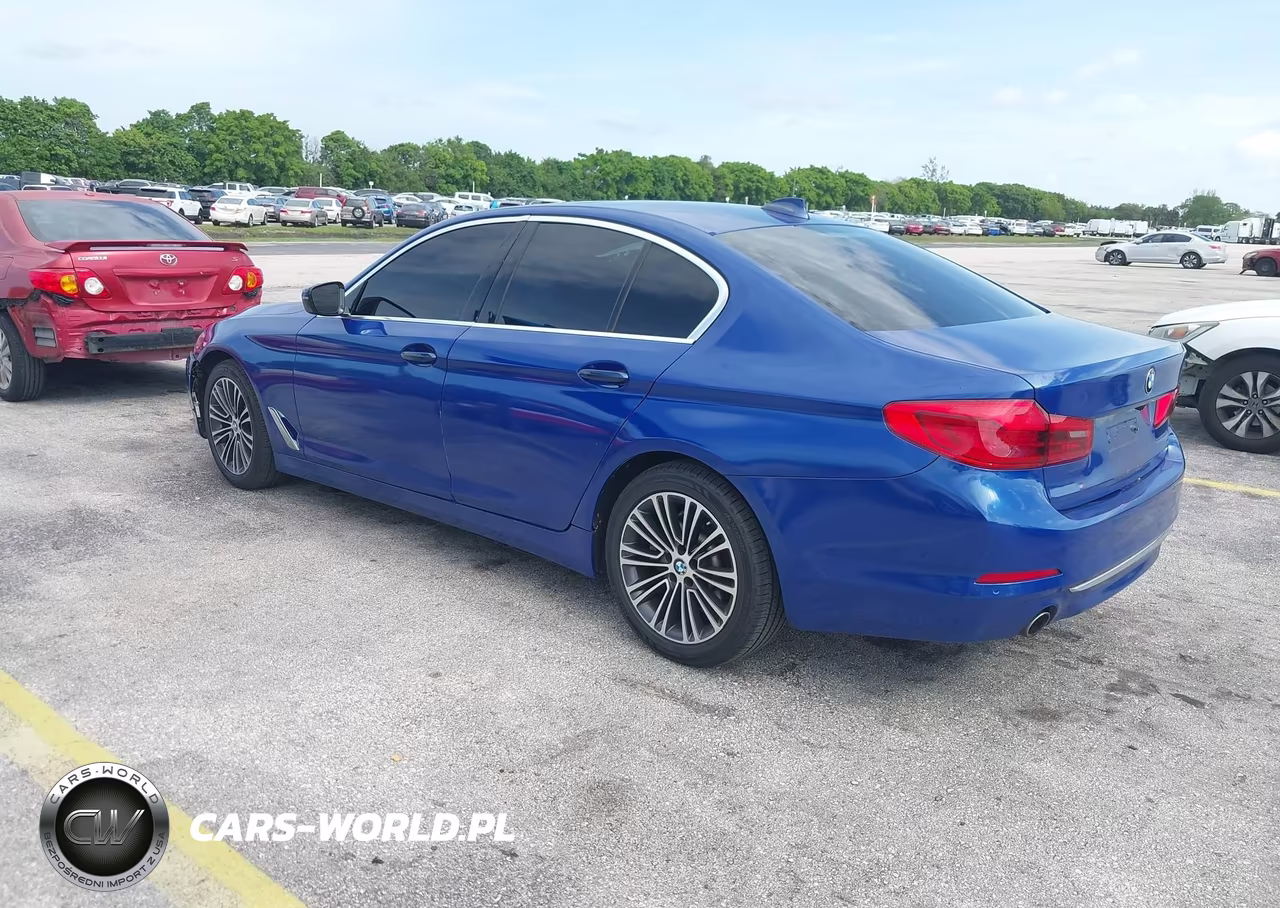 2019 BMW 530I VIN:WBAJA5C50KWW05638 - 3