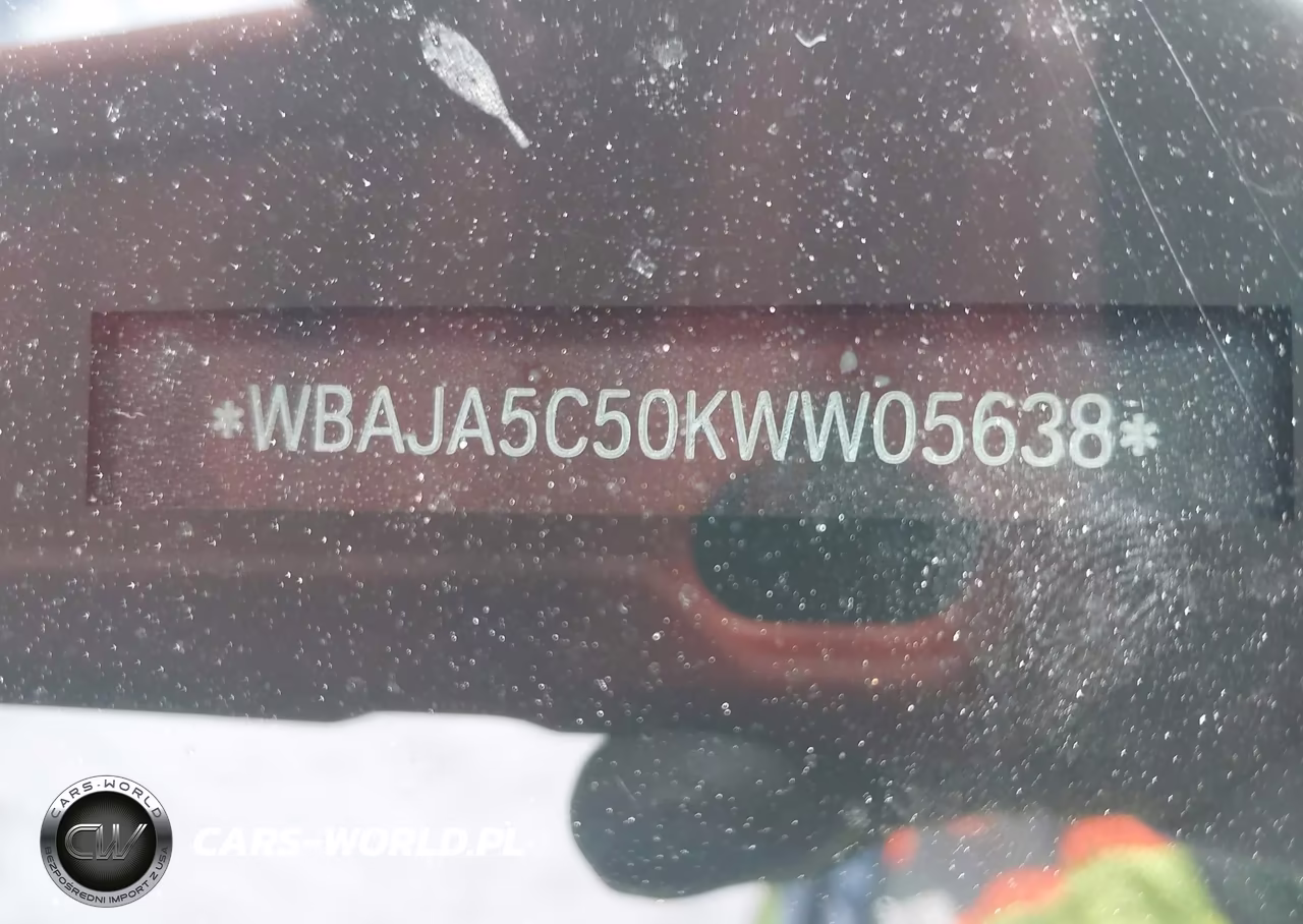 2019 BMW 530I VIN:WBAJA5C50KWW05638 - 9