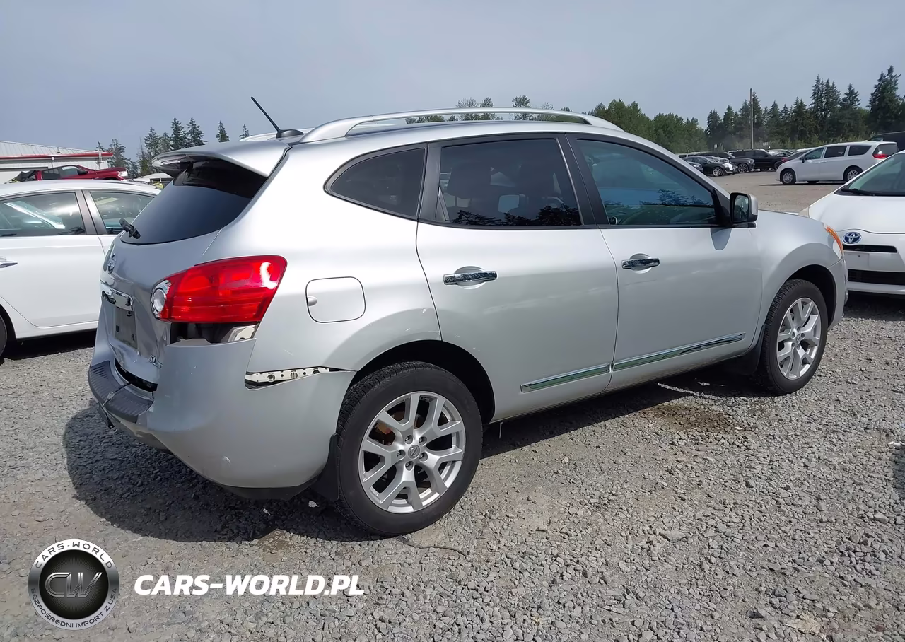 2011 Nissan Rogue Sv VIN:JN8AS5MV1BW690296 - 4