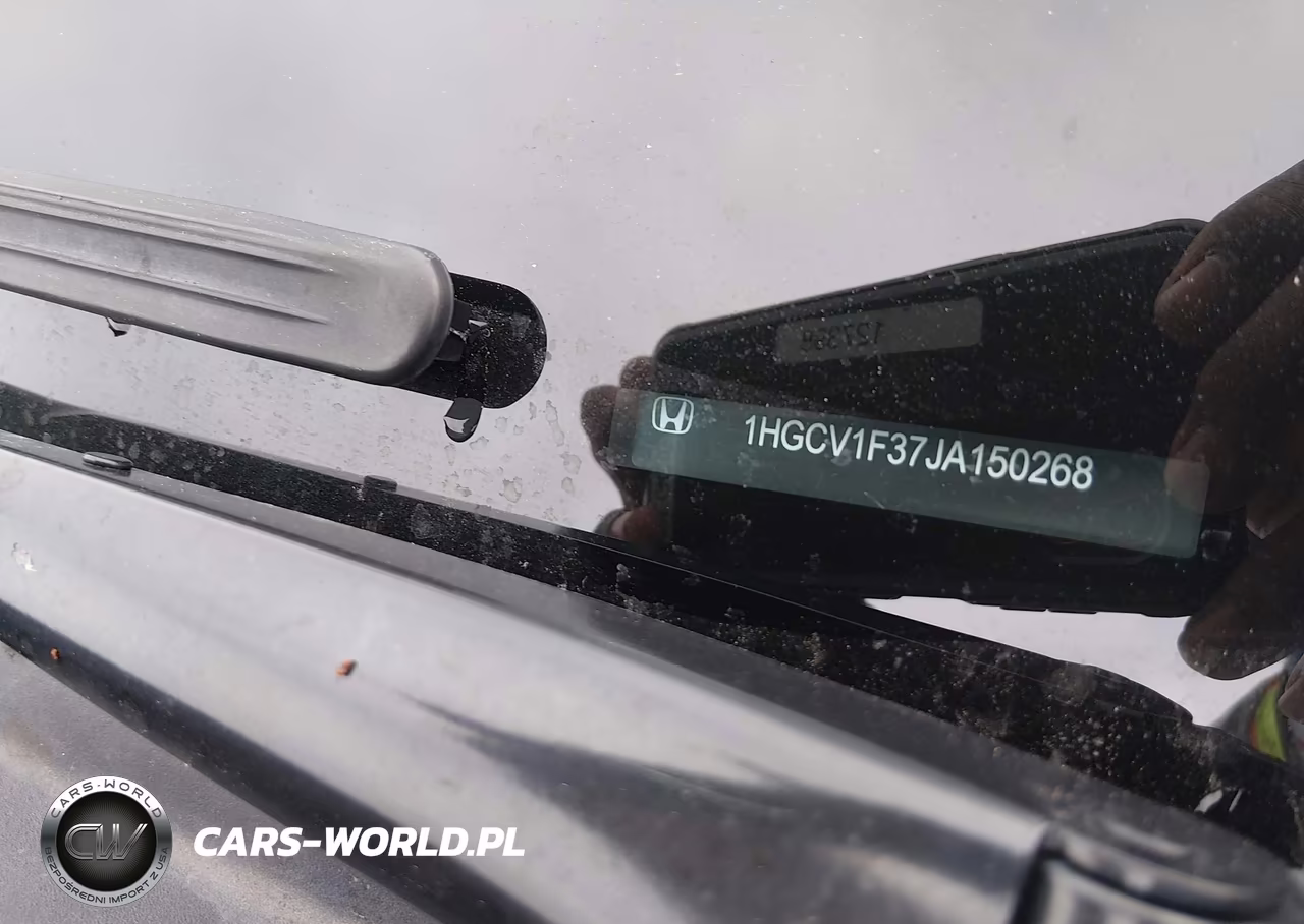 2018 Honda Accord Sport VIN:1HGCV1F37JA150268 - 9