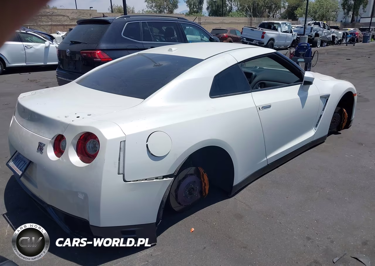 2015 Nissan Gt-R Black Edition-Nismo-Premium-Track Edition VIN:JN1AR5EF9FM280834 - 4