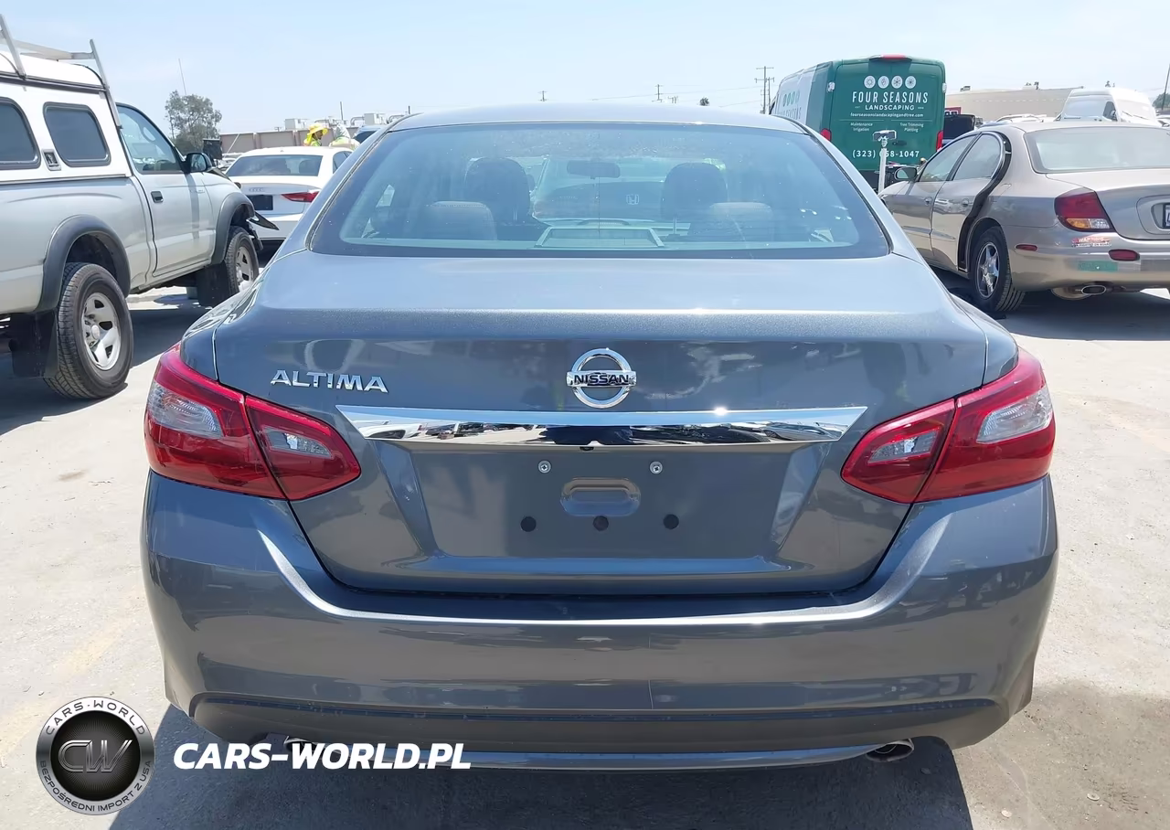 2018 Nissan Altima 2.5 S VIN:1N4AL3AP0JC473511 - 17