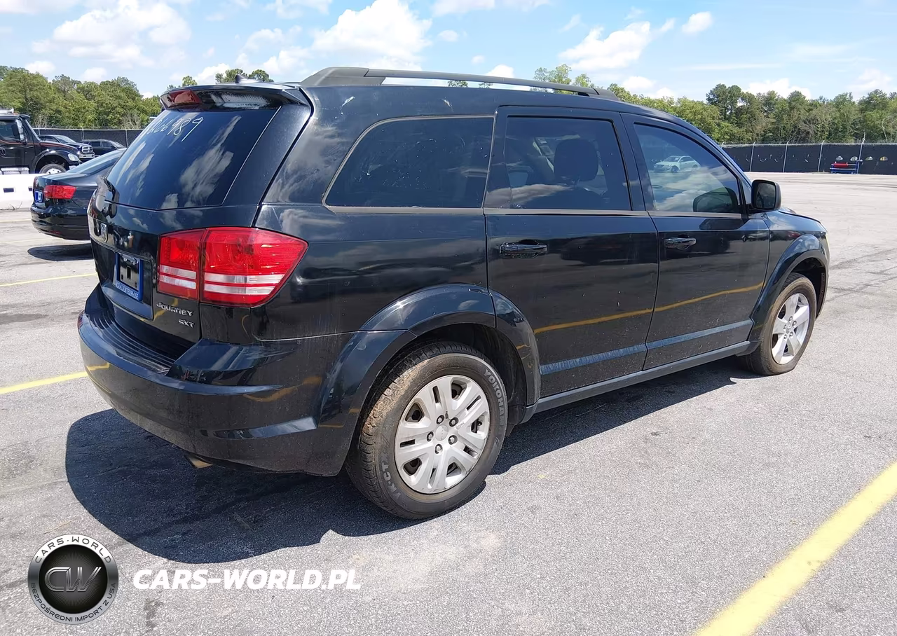 2018 Dodge Journey Se VIN:3C4PDCAB0JT208601 - 4