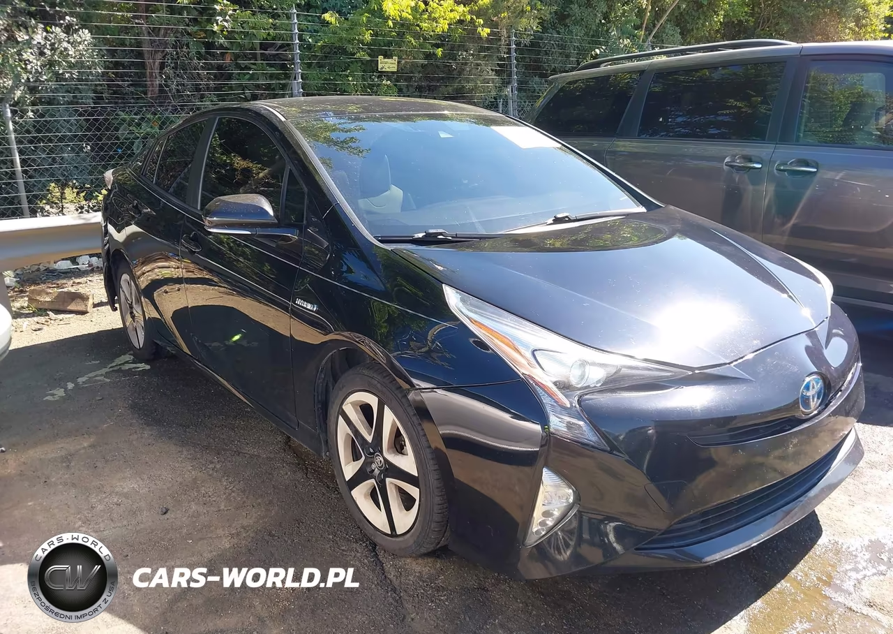2016 Toyota Prius Three Touring – zdjęcie 1 z 15