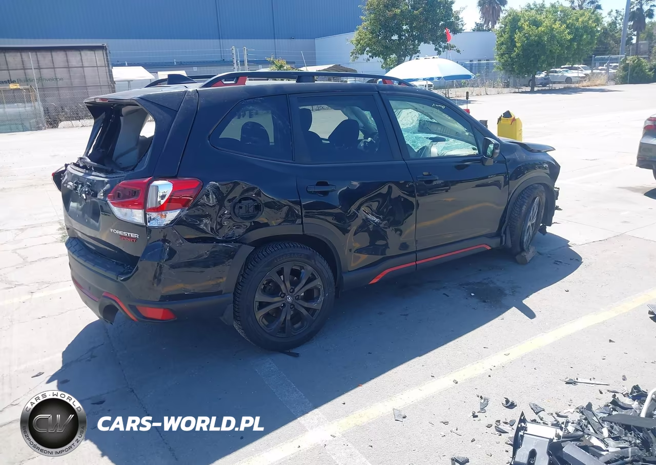 2019 Subaru Forester Sport VIN:JF2SKAPC4KH554768 - 4