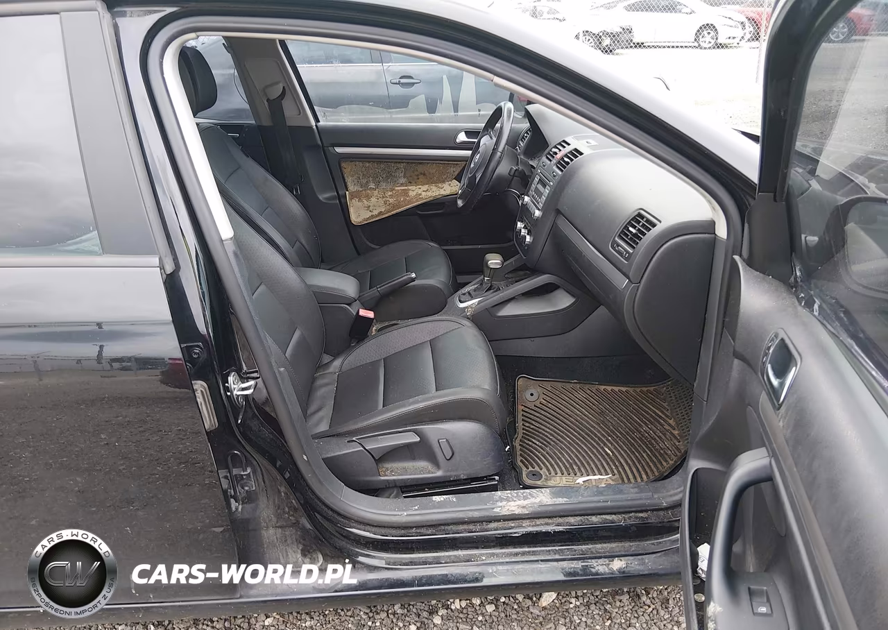 2010 Volkswagen Jetta Limited Edition VIN:3VWRZ7AJ4AM138570 - 5