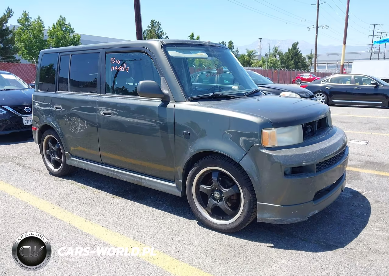 2004 Scion Xb