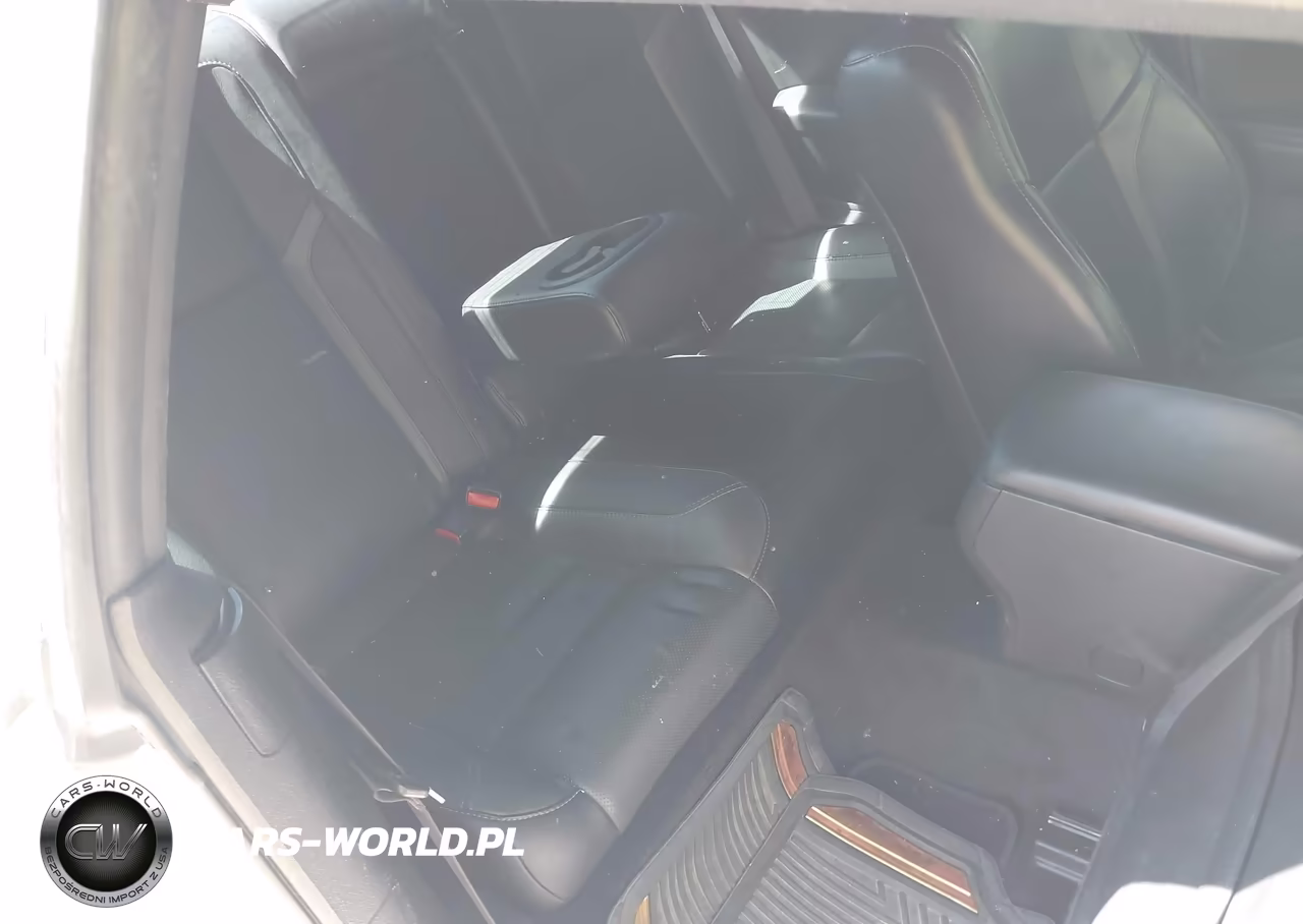 2018 Dodge Challenger Sxt Plus VIN:2C3CDZAG0JH131500 - 8