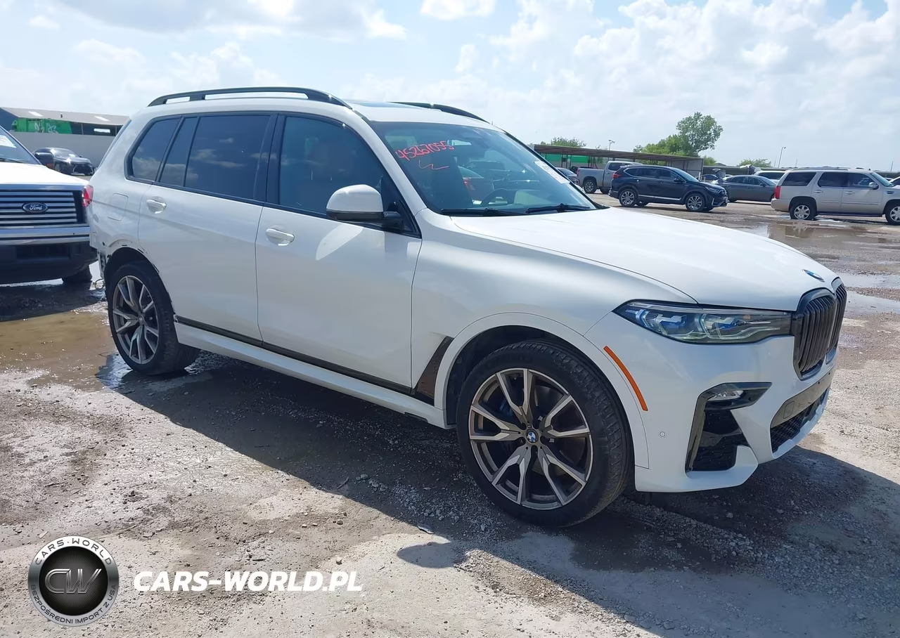 2021 BMW X7 M50I