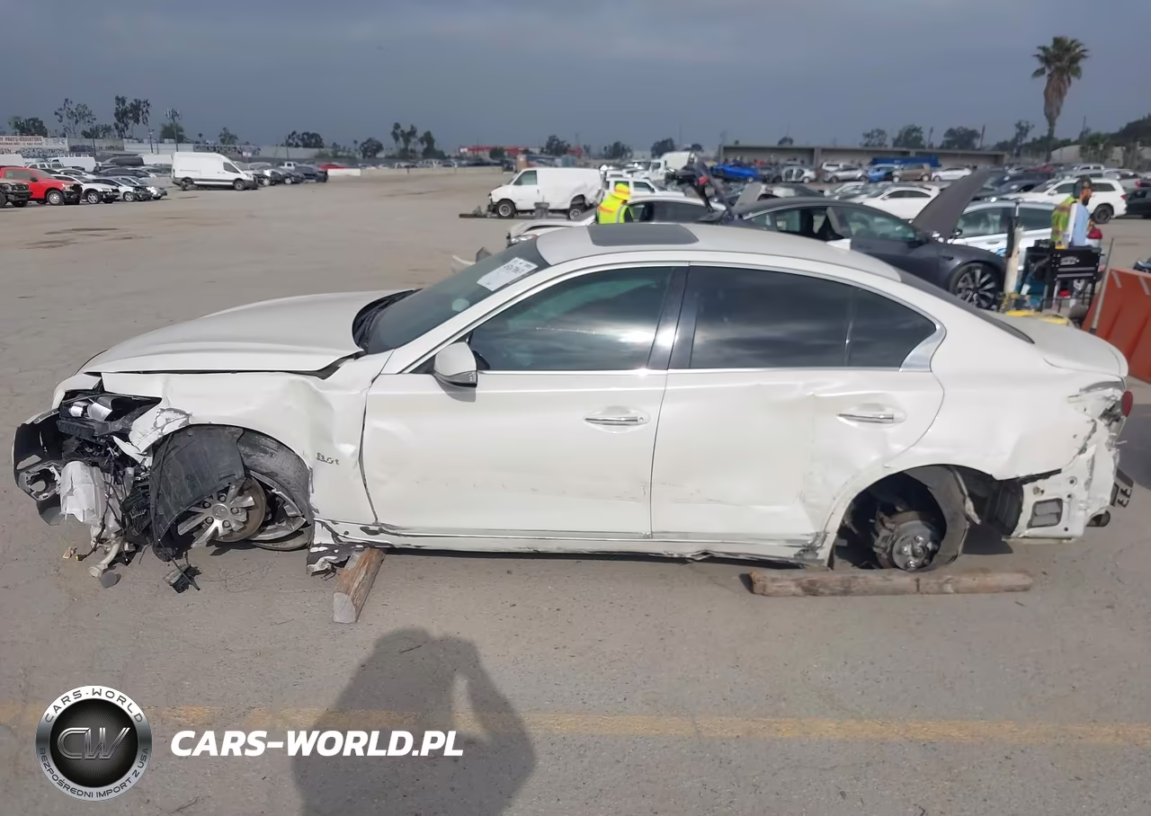 2017 Infiniti Q50 3.0T Premium VIN:JN1EV7AR2HM832931 - 14