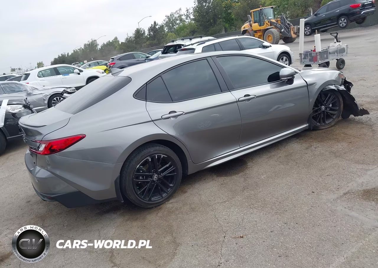 2026 Toyota Camry Se VIN:4T1DAACK1TU673972 - 4