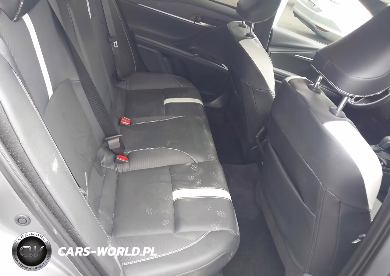 2026 Toyota Camry Se VIN:4T1DAACK1TU673972 - 8