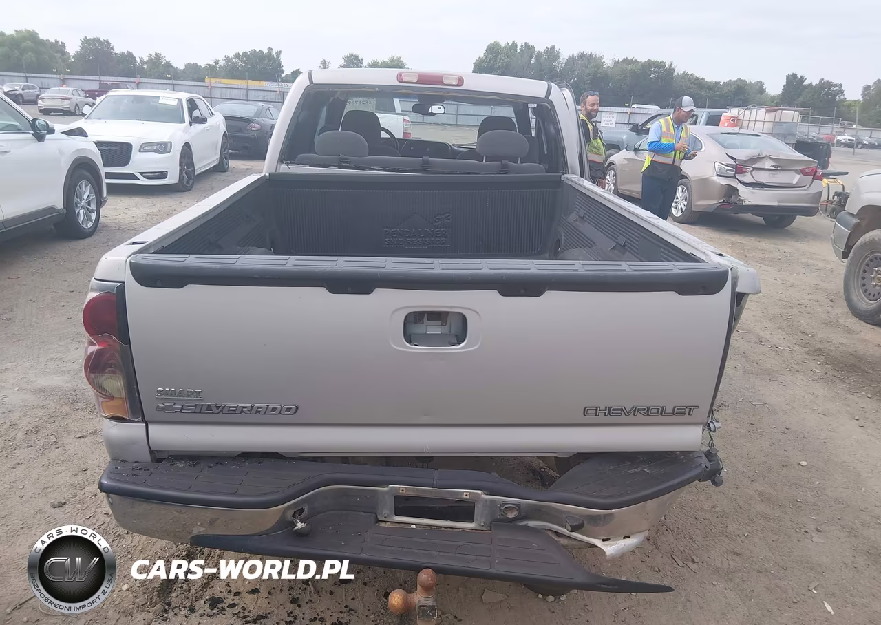 2004 Chevrolet Silverado 1500 Ls VIN:2GCEC19V241399232 - 17