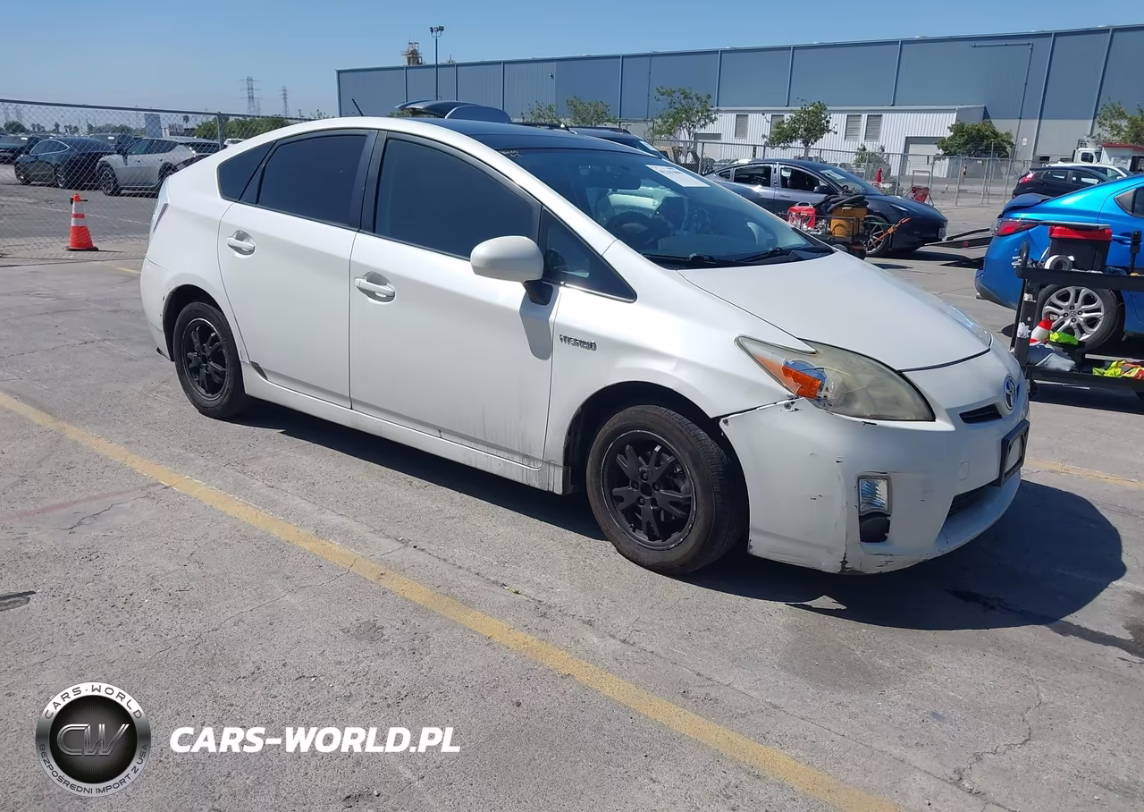 2011 Toyota Prius Three