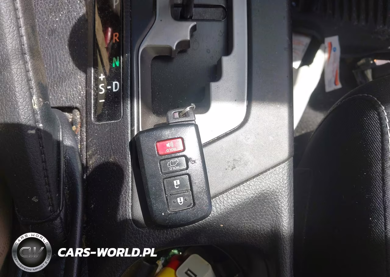2018 Toyota Rav4 Xle VIN:2T3RFREVXJW698600 - 11
