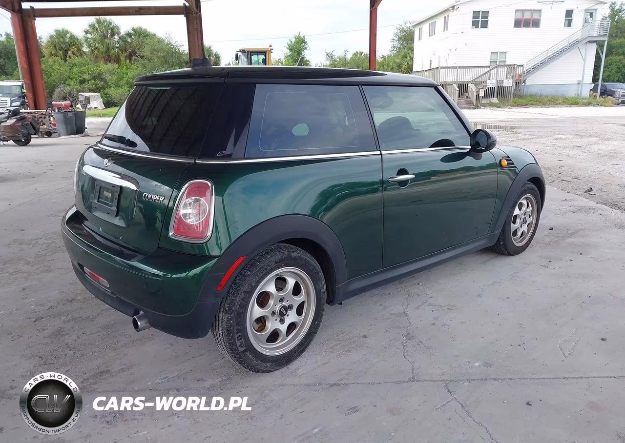 2012 Mini Cooper VIN:WMWSU3C58CT368206 - 4