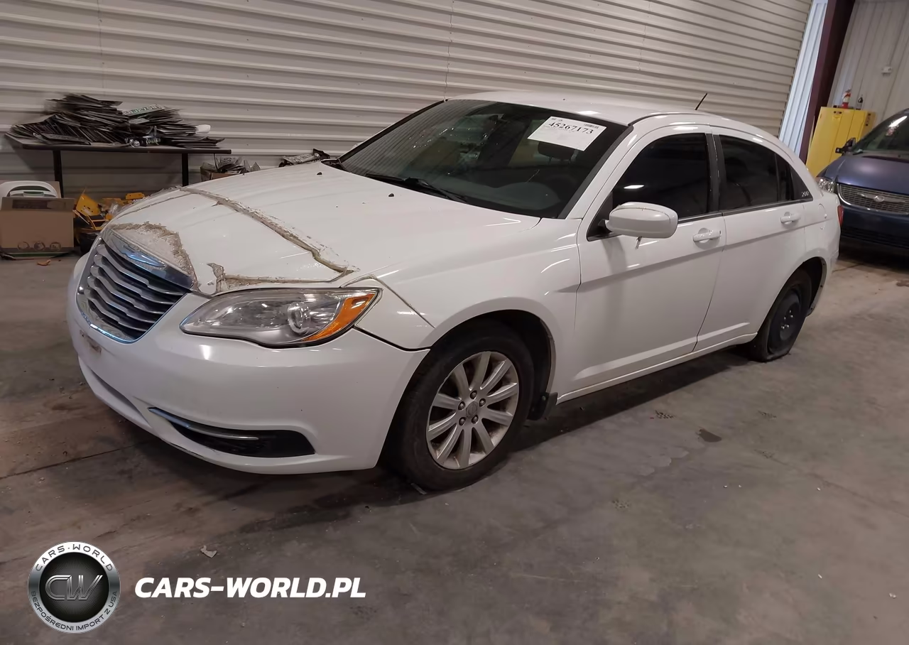 2014 Chrysler 200 Touring VIN:1C3CCBBB5EN108143 - 2