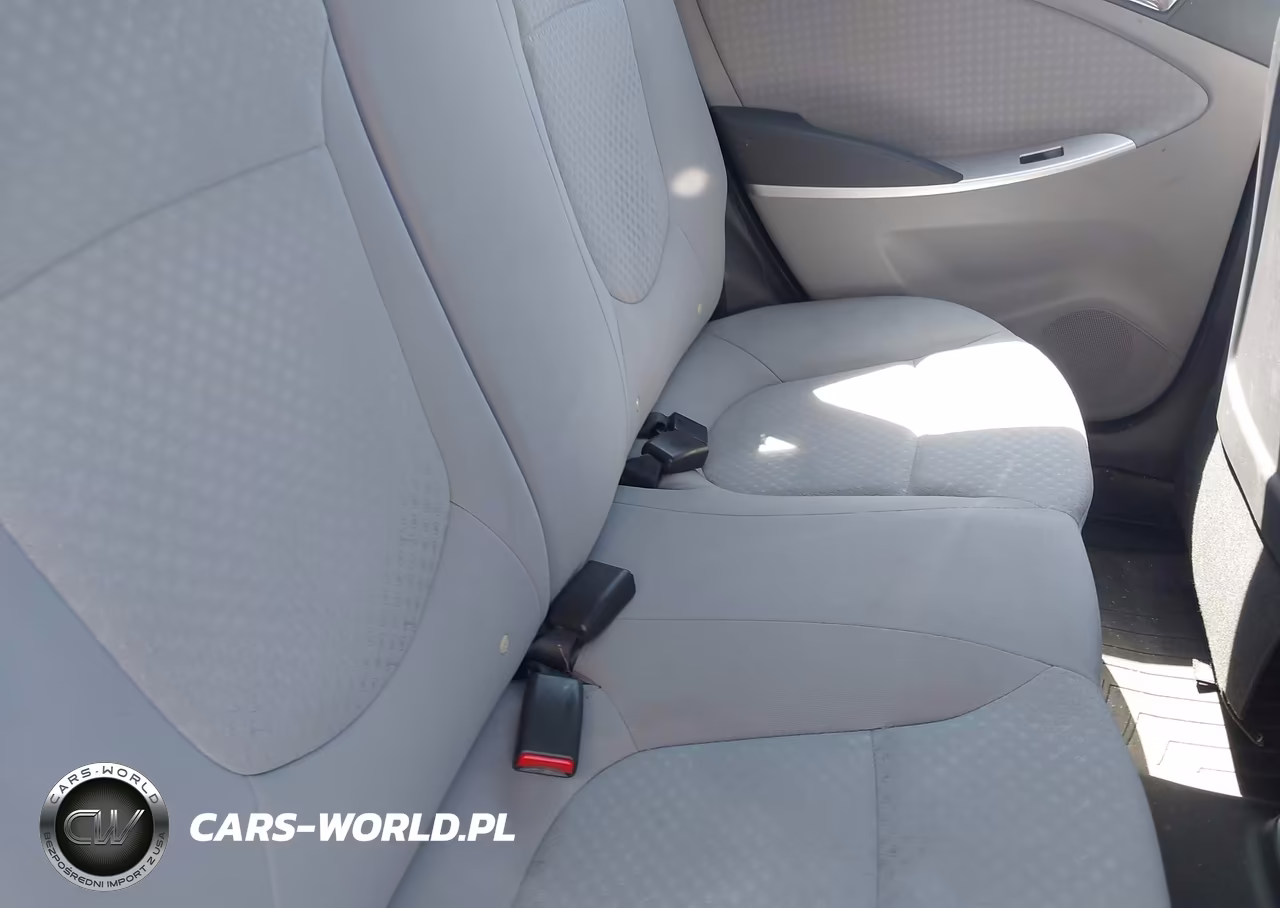 2012 Hyundai Accent Se VIN:KMHCU5AE7CU004645 - 8