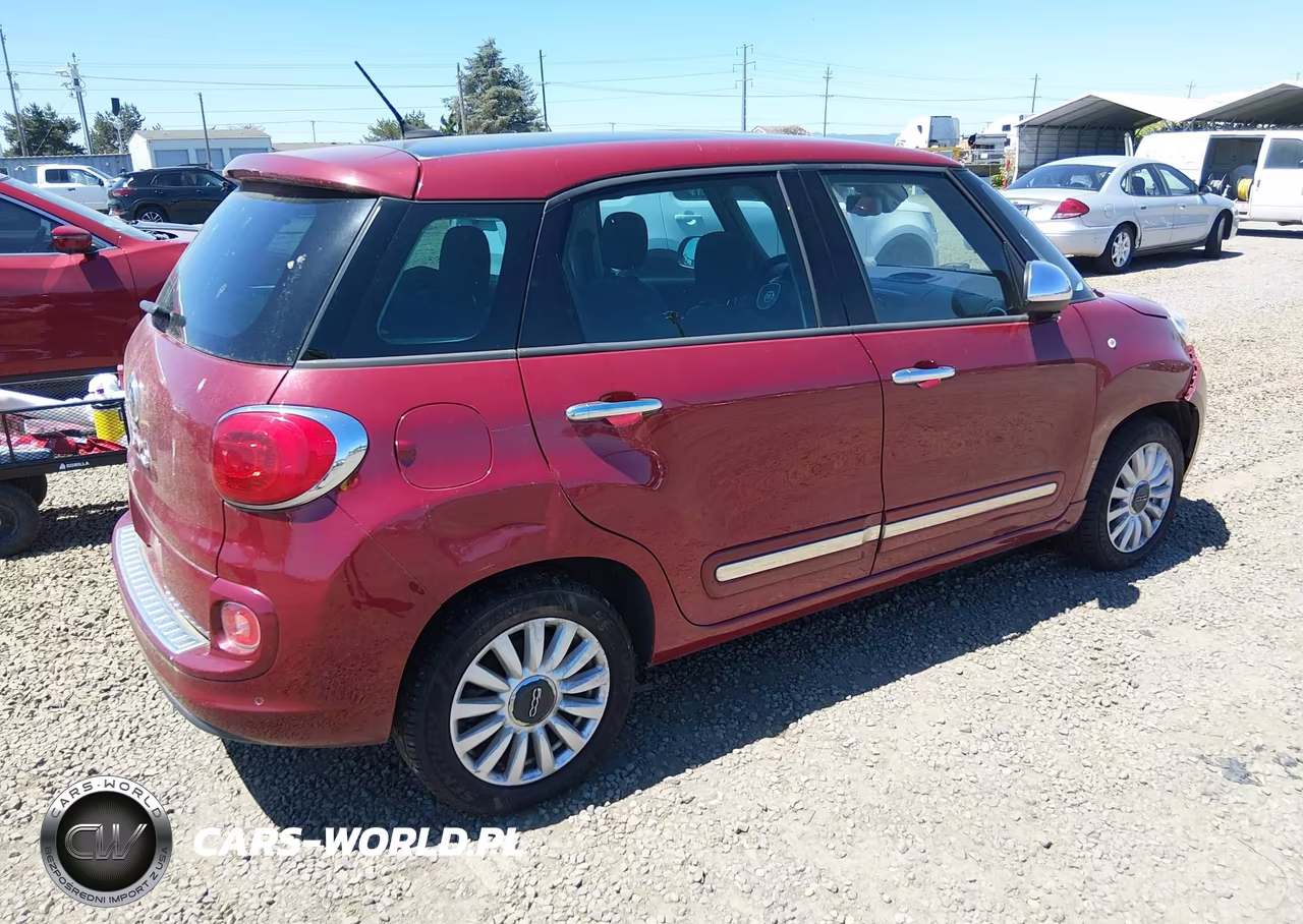 2015 Fiat 500L Lounge VIN:ZFBCFACHXFZ033386 - 4