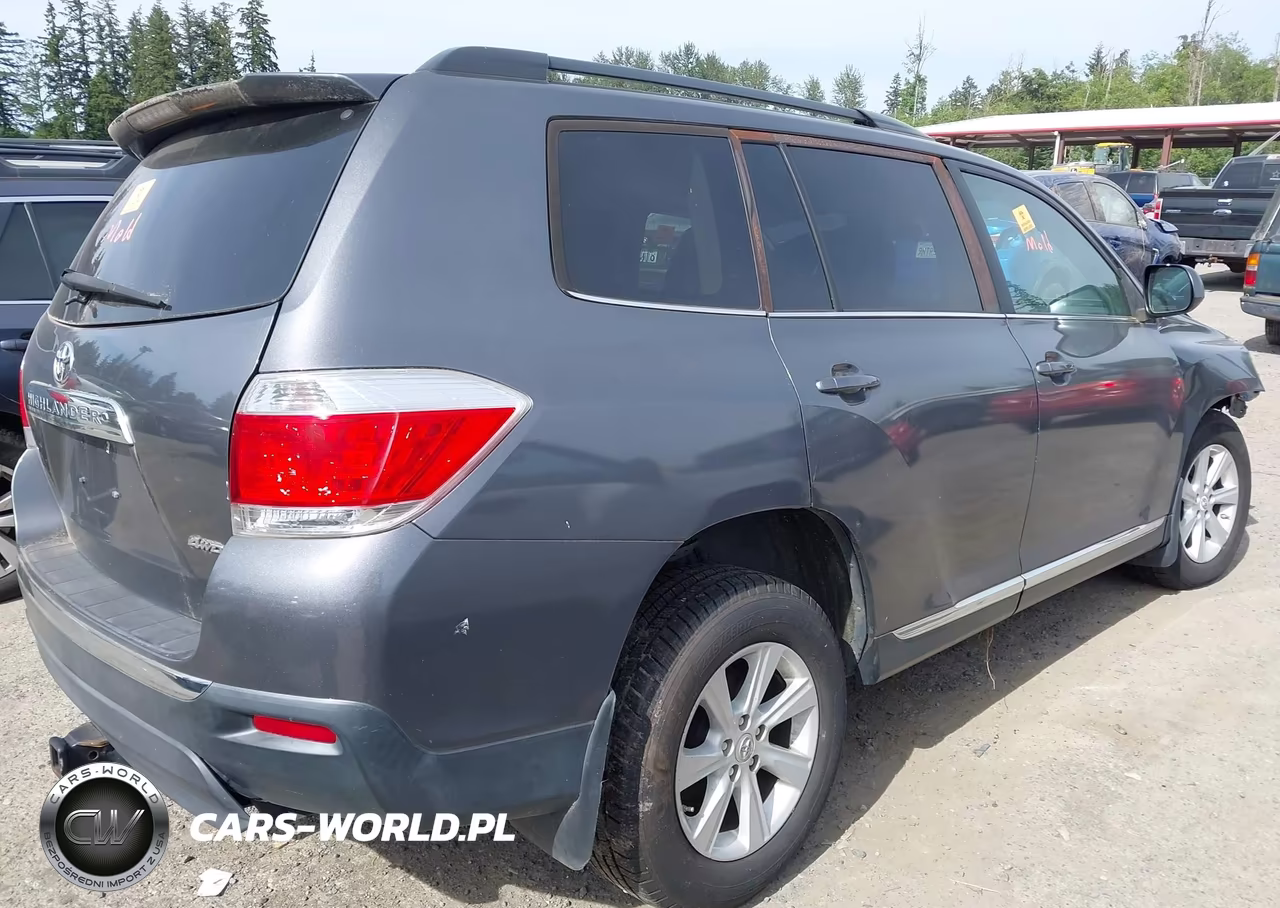 2012 Toyota Highlander Se V6 VIN:5TDBK3EH6CS152787 - 4