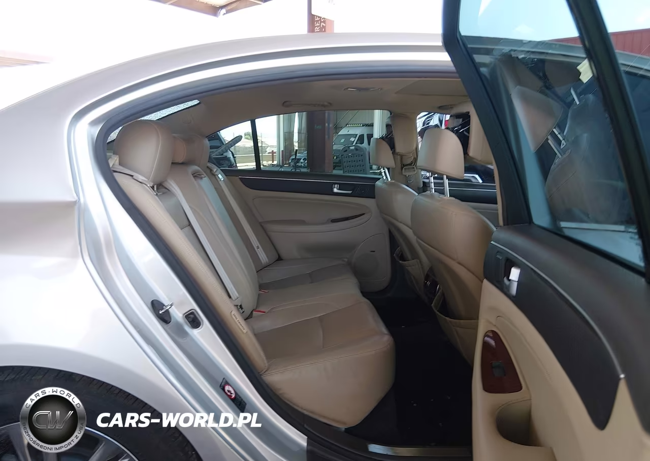 2012 Hyundai Genesis 3.8 VIN:KMHGC4DD7CU201929 - 8