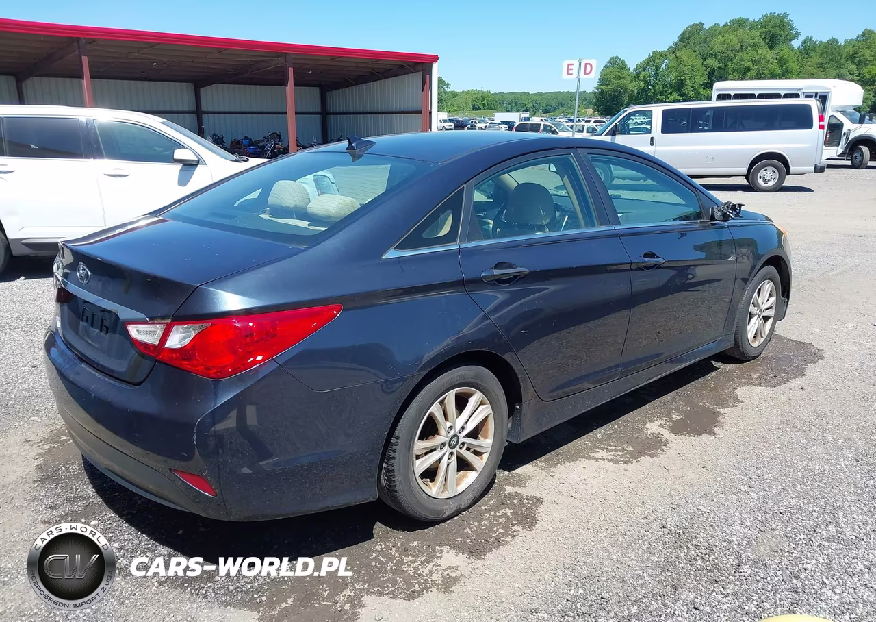 2014 Hyundai Sonata Gls VIN:5NPEB4AC1EH875677 - 4