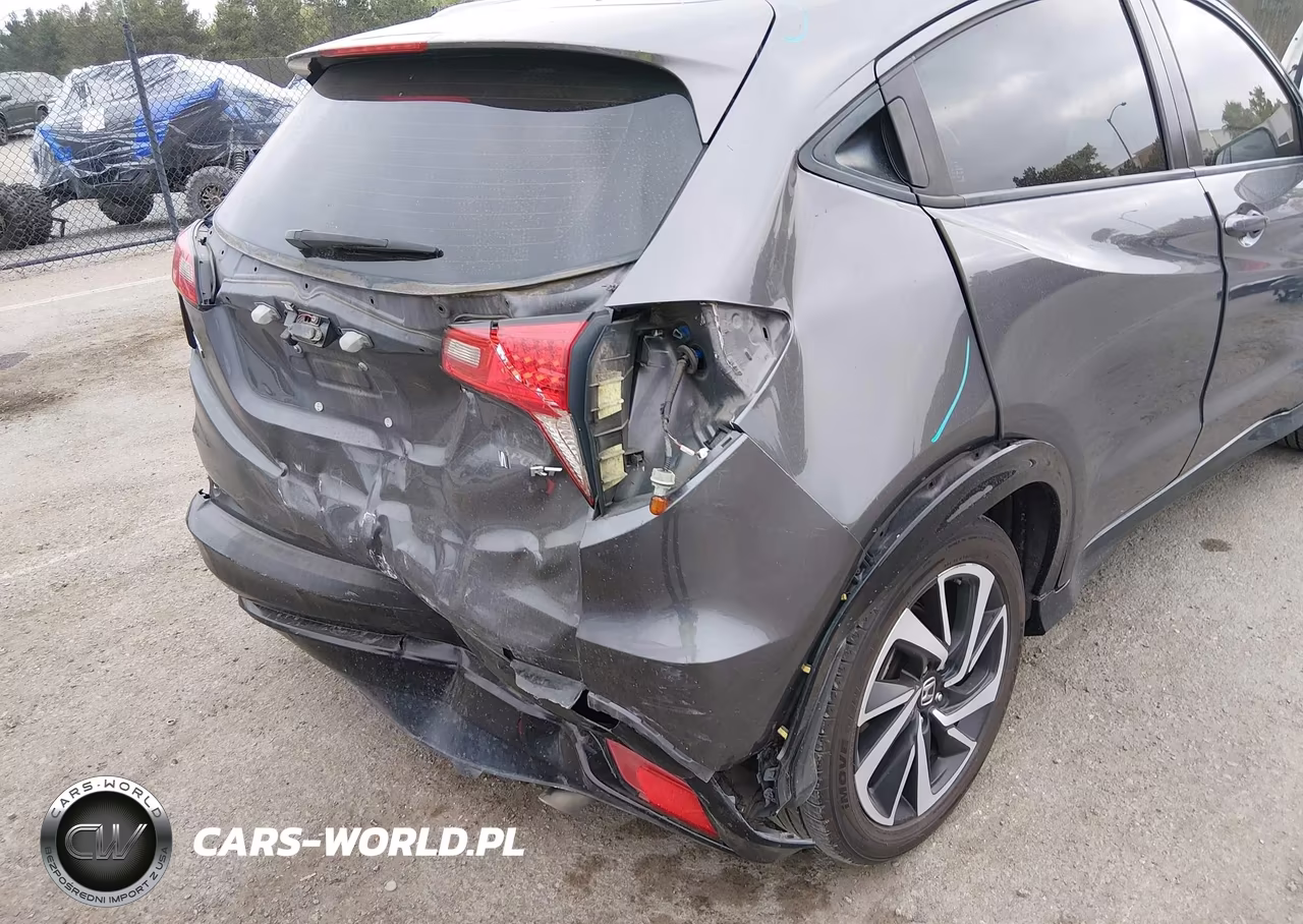 2019 Honda Hr-V Sport VIN:3CZRU5H19KG703885 - 18
