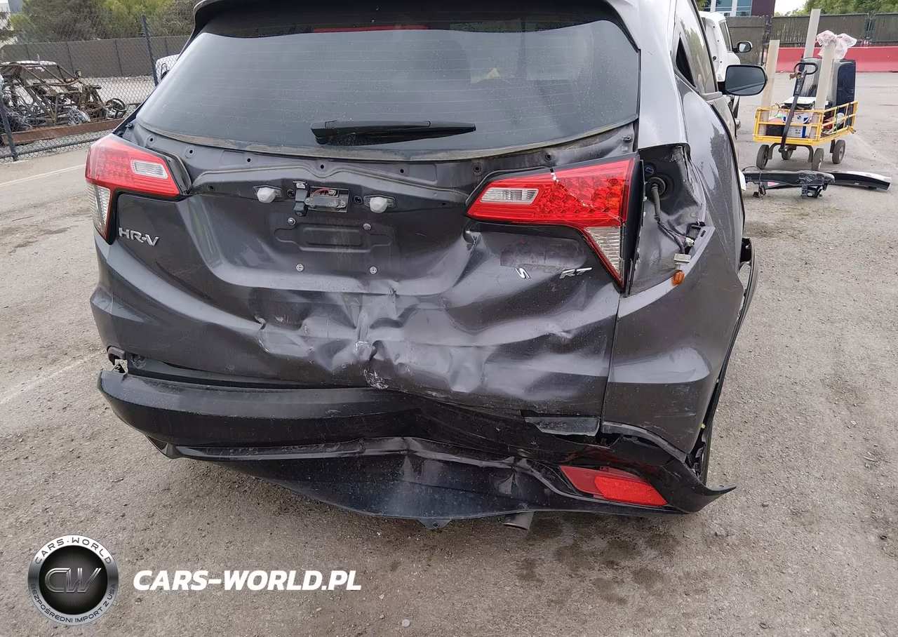 2019 Honda Hr-V Sport VIN:3CZRU5H19KG703885 - 6