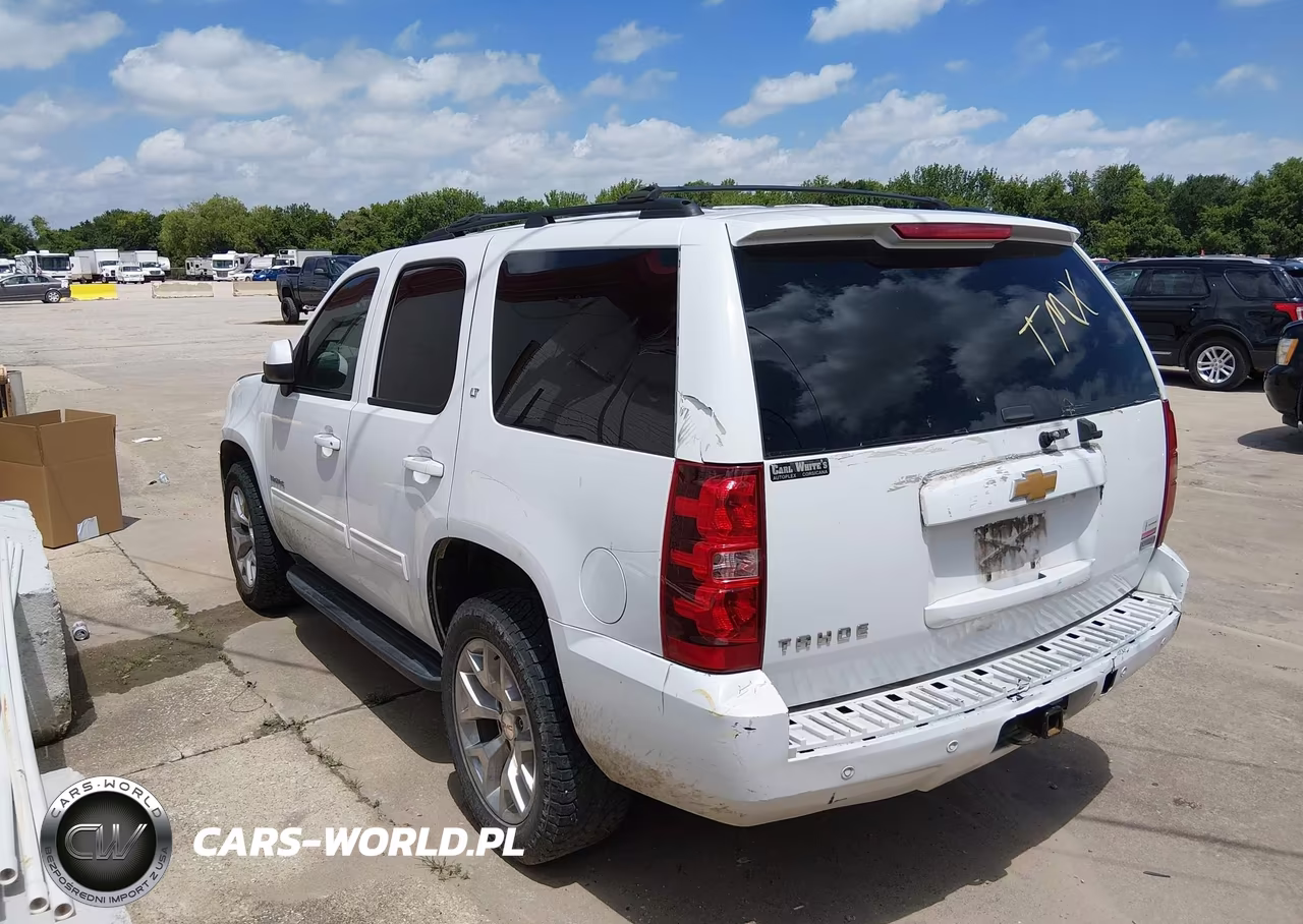 2012 Chevrolet Tahoe Lt VIN:1GNSCBE08CR158937 - 3