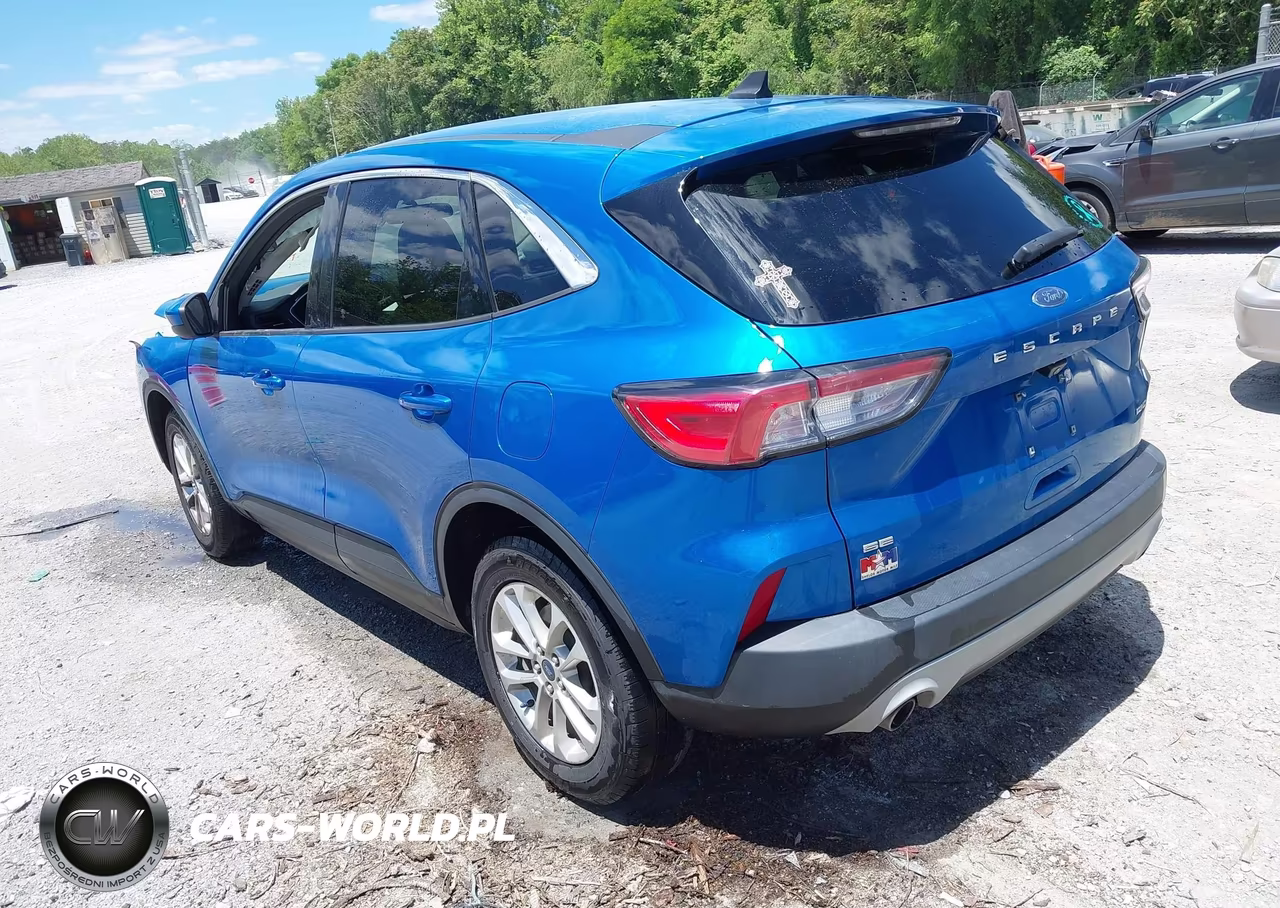 2021 Ford Escape Se VIN:1FMCU9G6XMUB06482 - 3