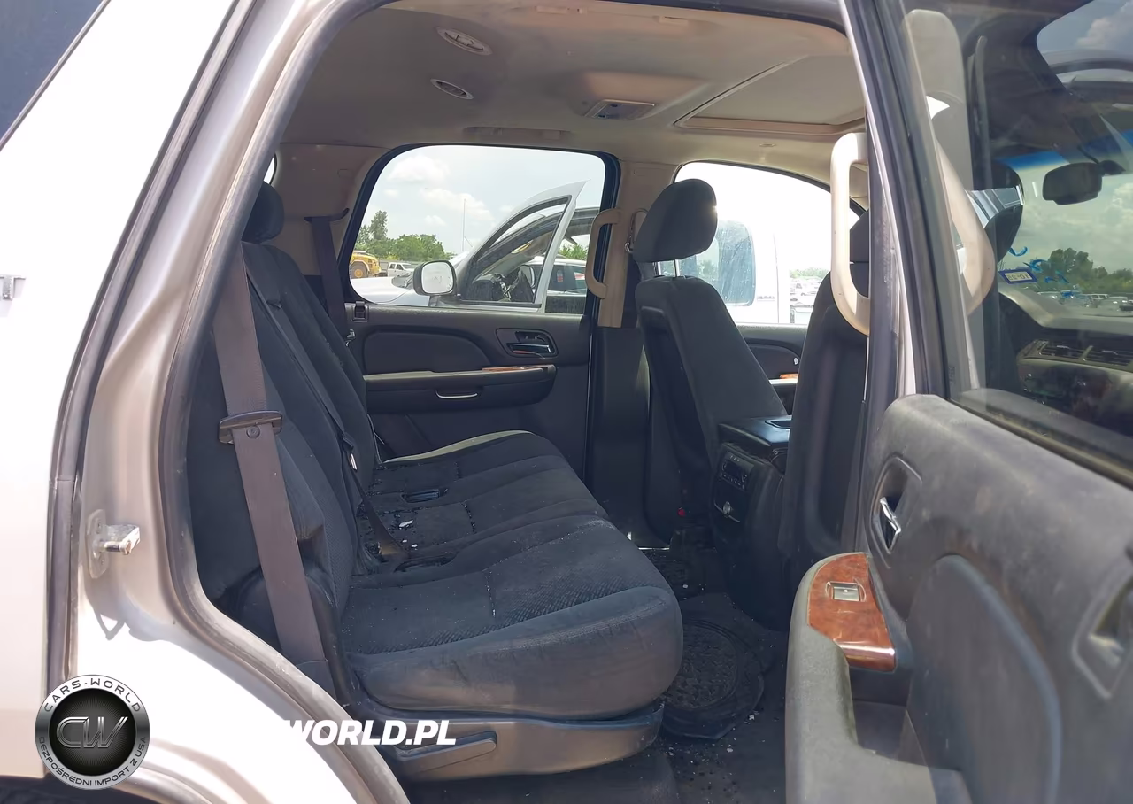 2008 Chevrolet Tahoe Lt VIN:1GNFC130X8J179888 - 8