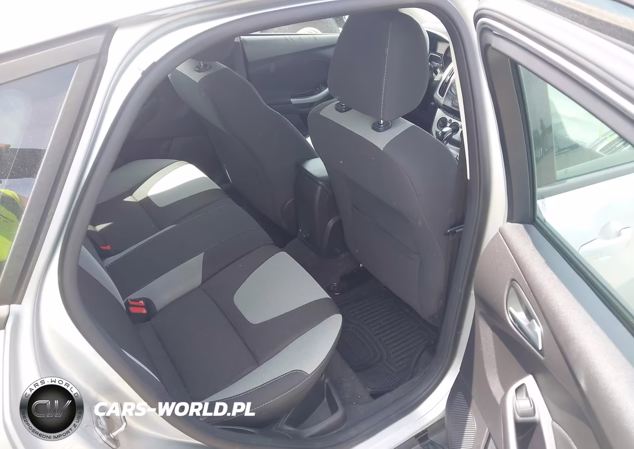2012 Ford Focus Se VIN:1FAHP3K2XCL462735 - 8